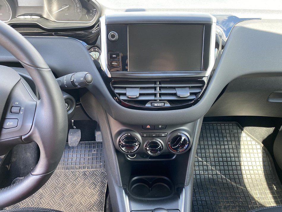 Peugeot 208 1.2 PT 