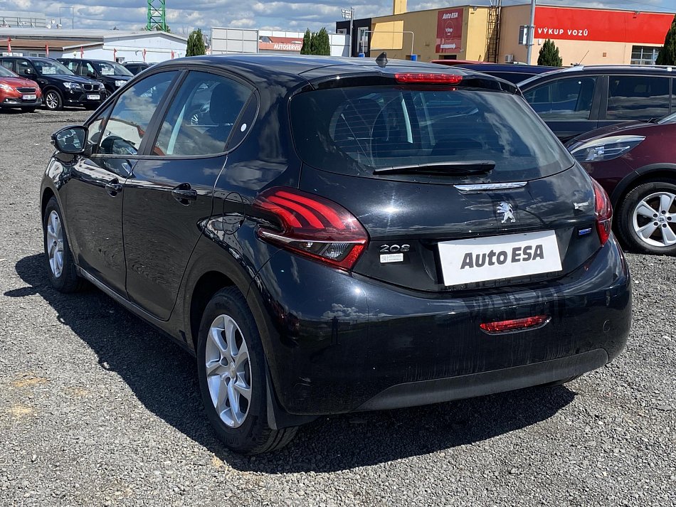 Peugeot 208 1.2 PT 