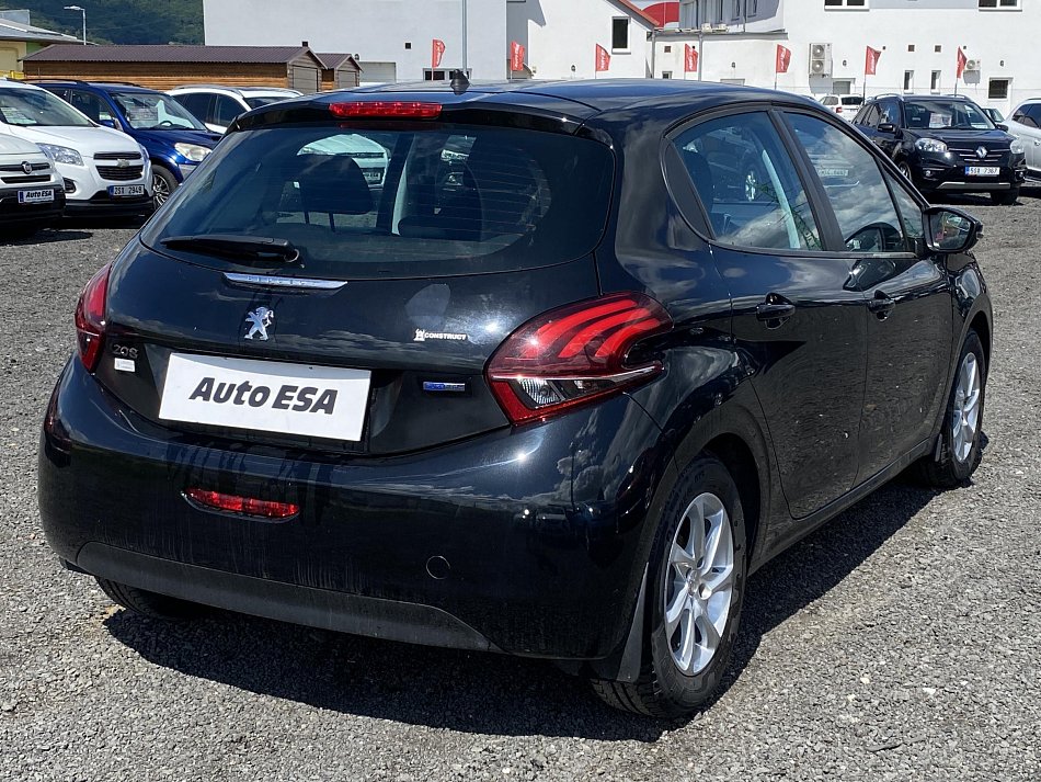 Peugeot 208 1.2 PT 