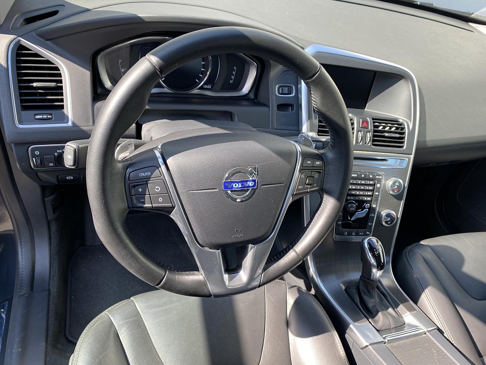 Volvo XC60 2.0 T5 