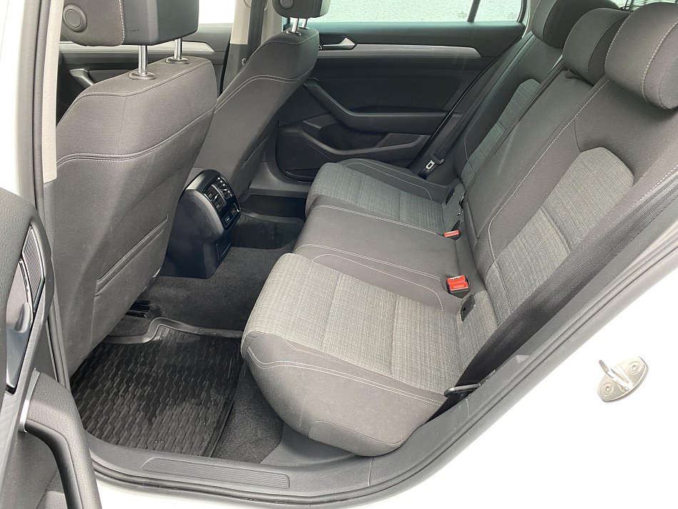 Volkswagen Passat 2.0 TDi Business