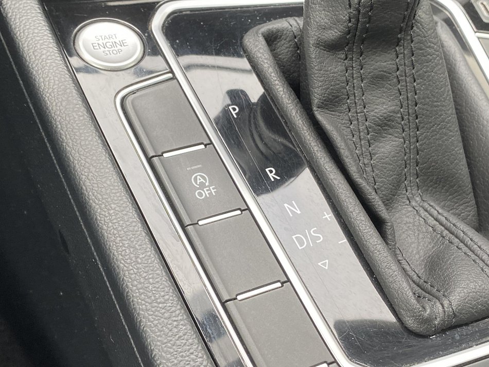 Volkswagen Passat 2.0 TDi Business