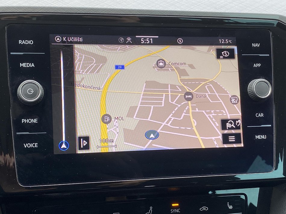 Volkswagen Passat 2.0 TDi Business