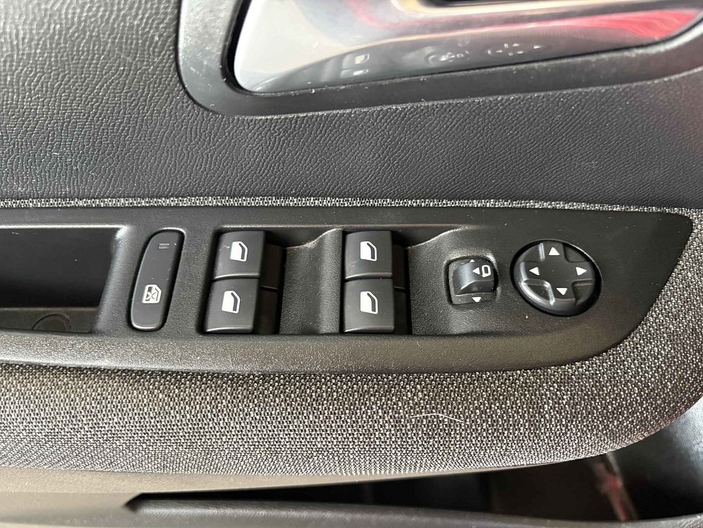 Peugeot 208 1.2i Style