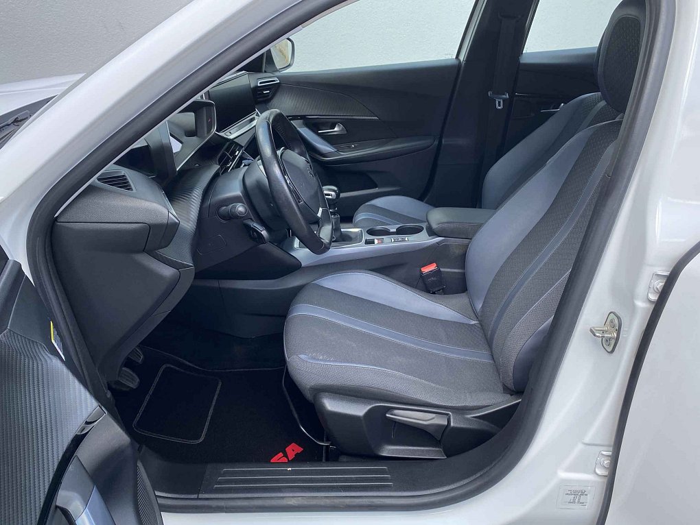 Peugeot 2008 1.2 PT Allure