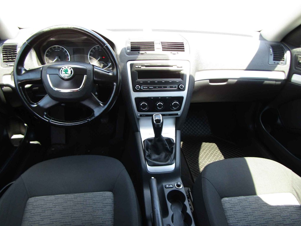 Škoda Octavia II 1.6 TDi Ambiente