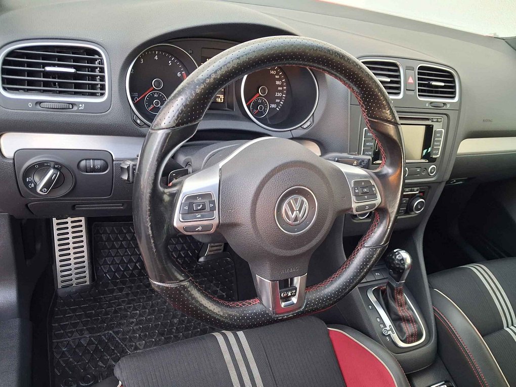 Volkswagen Golf 2.0 TSi GTi Adidas