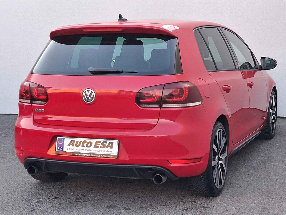 Volkswagen Golf 2.0 TSi GTi Adidas