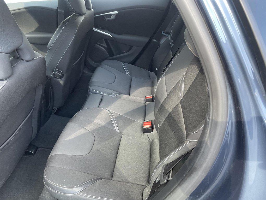 Volvo V40 1.5 T3 Momentum