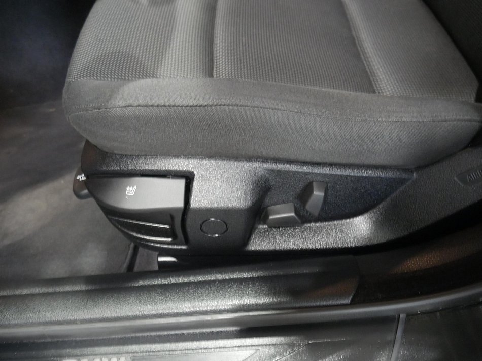 BMW Řada 5 2.0 D  520 D