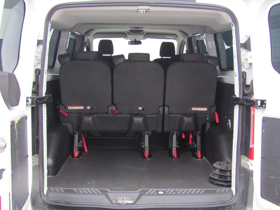 Ford Transit Custom 2.2TDCi  L2 8míst