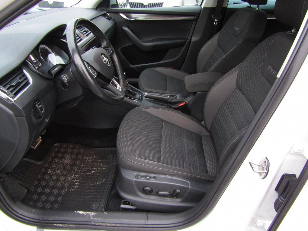 Škoda Octavia III 2.0TDi Scout 4x4