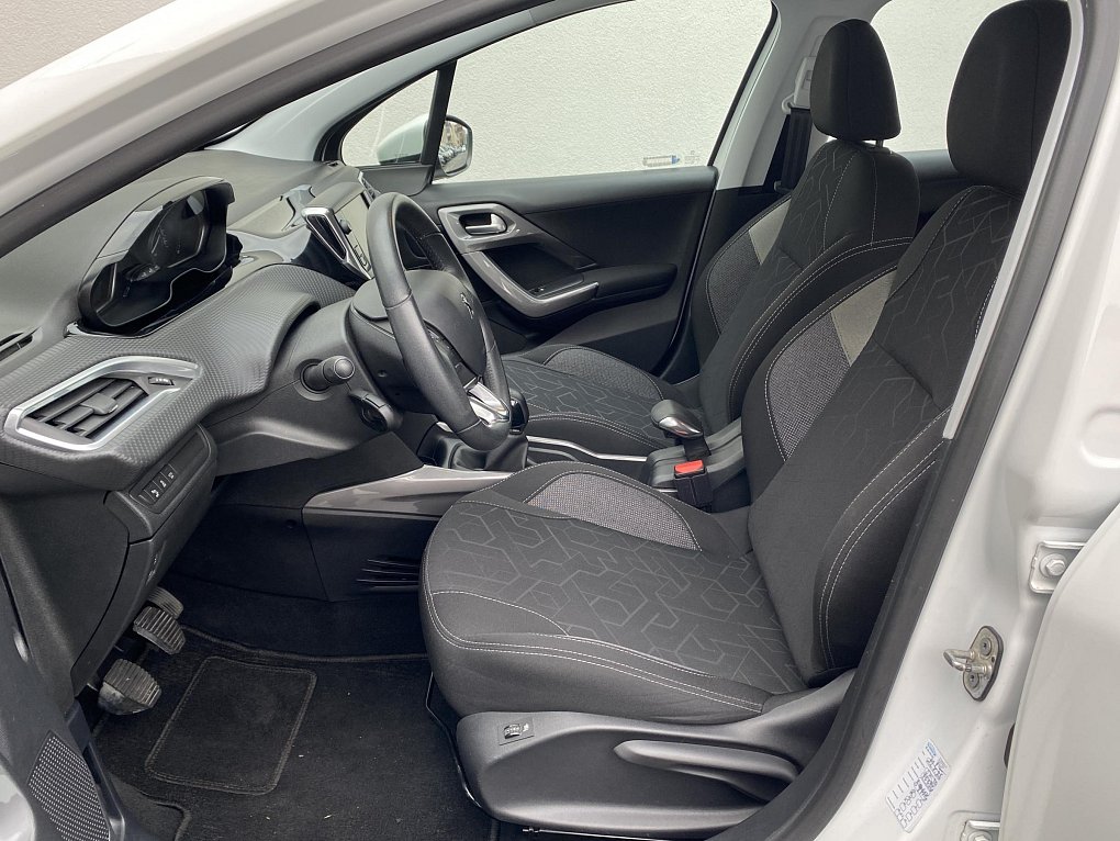 Peugeot 2008 1.2 PT GT Line