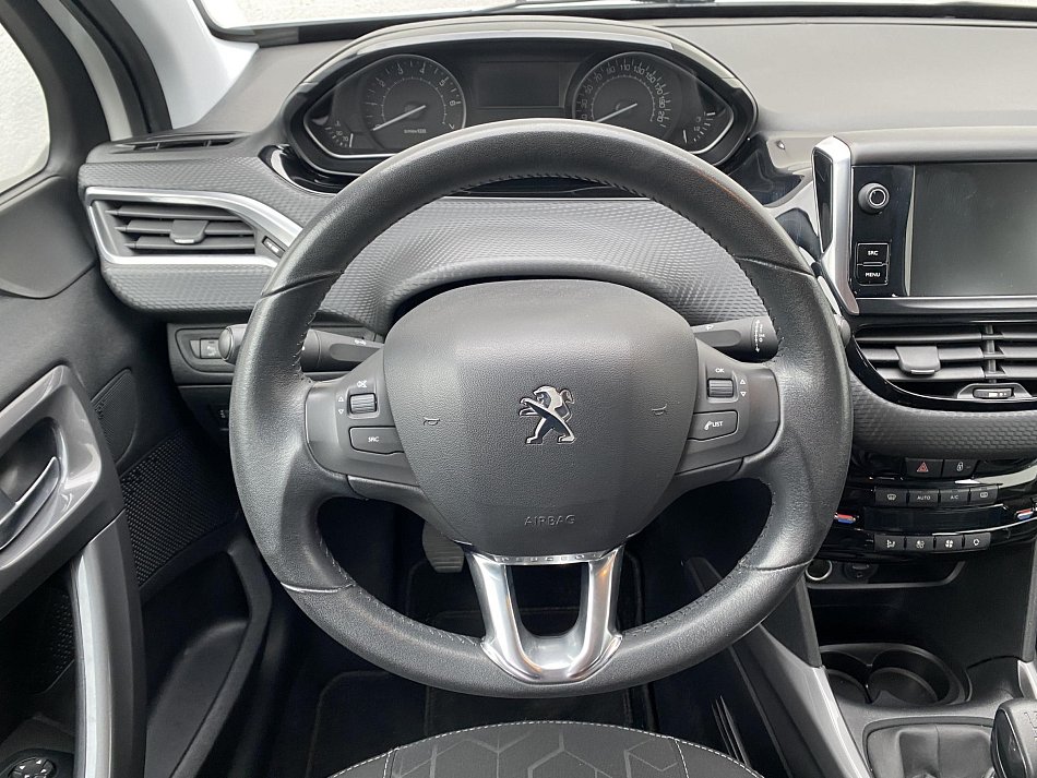 Peugeot 2008 1.2 PT GT Line