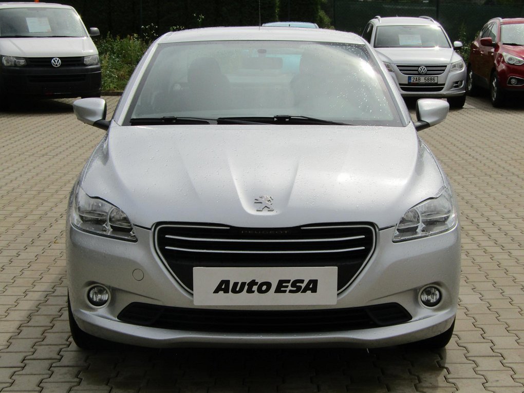 Peugeot 301 1.6 i 