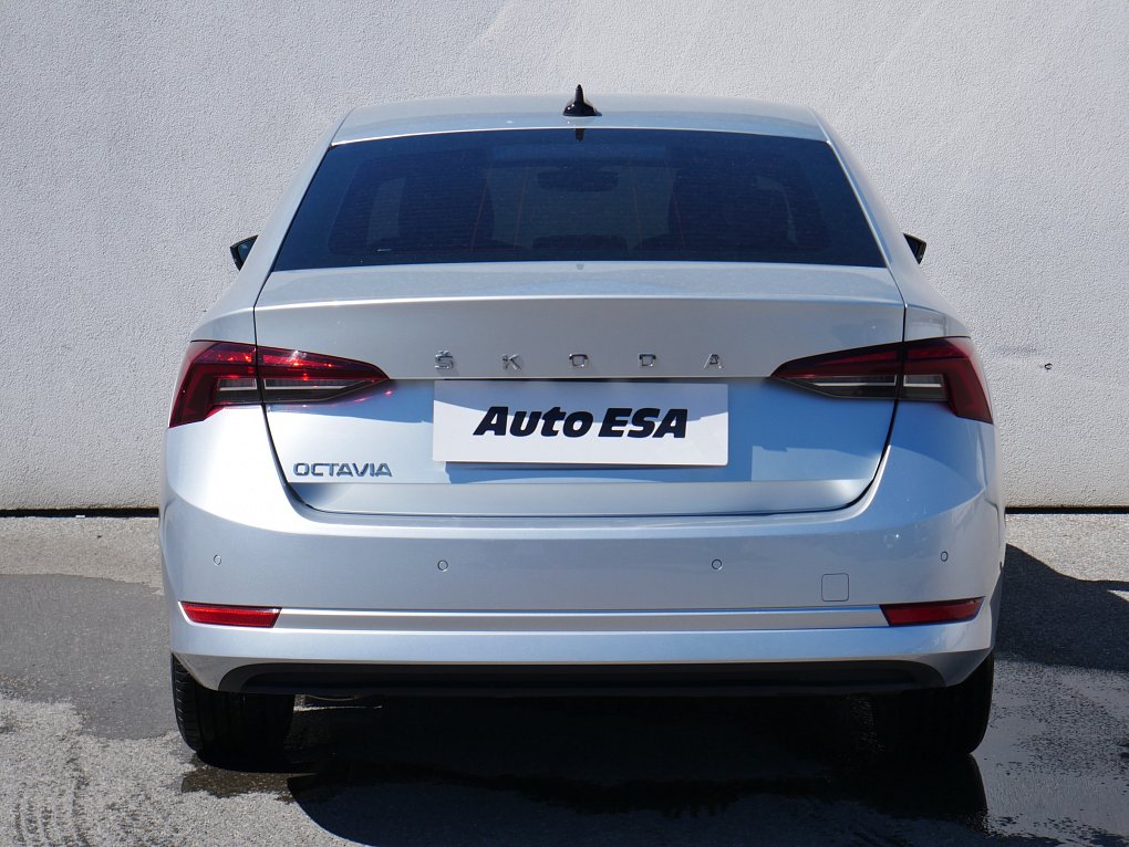 Škoda Octavia IV 1.5 TSi Style Plus