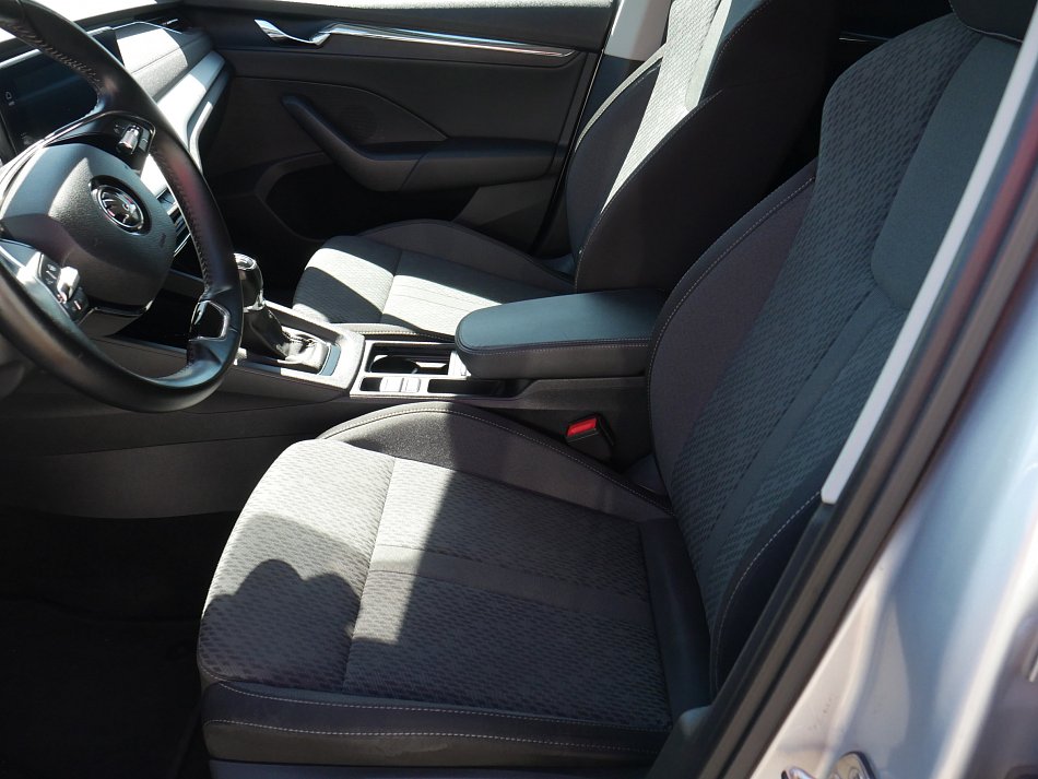Škoda Octavia IV 1.5 TSi Style Plus