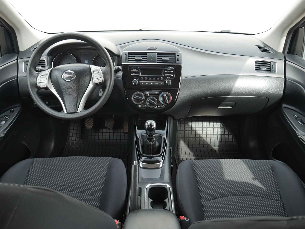Nissan Pulsar 1.2i 