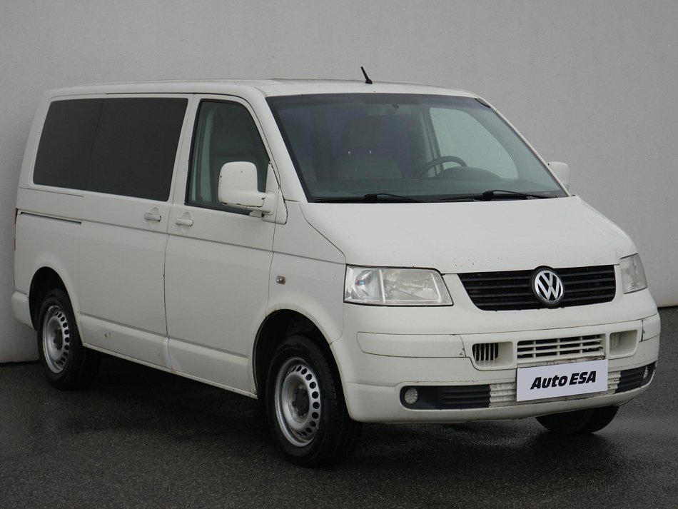 Volkswagen Transporter 2.5TDi  L2 9míst