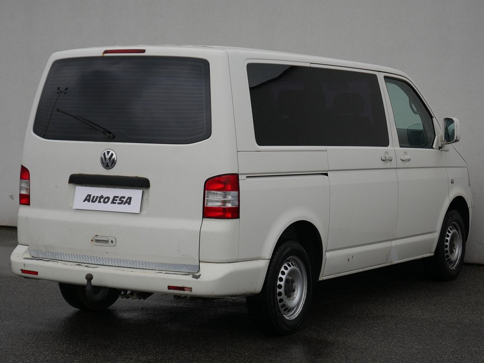 Volkswagen Transporter 2.5TDi  L2 9míst