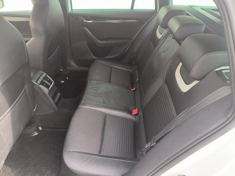 Škoda Octavia III 2.0 TDi RS