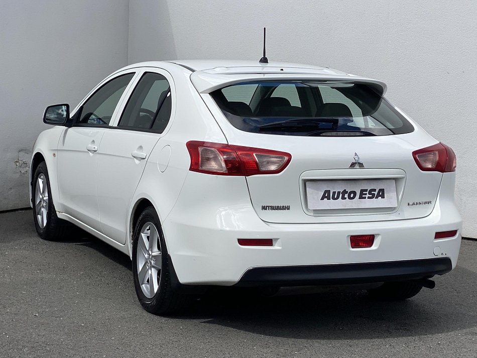 Mitsubishi Lancer 1.5i 