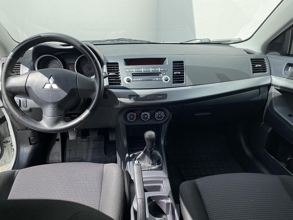 Mitsubishi Lancer 1.5i 