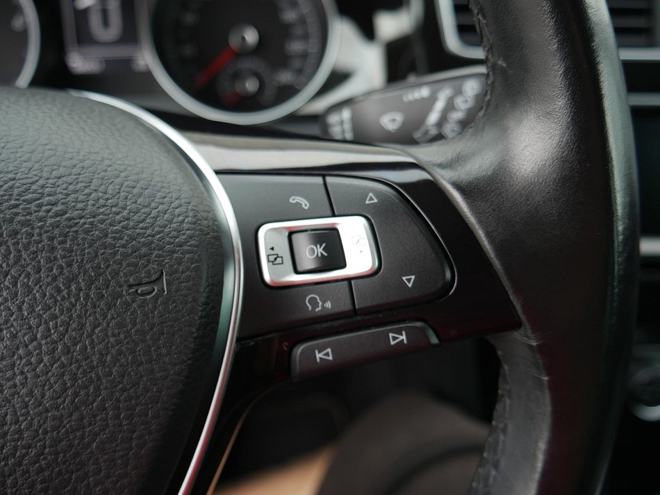 Volkswagen Golf 1.4TSI Highline