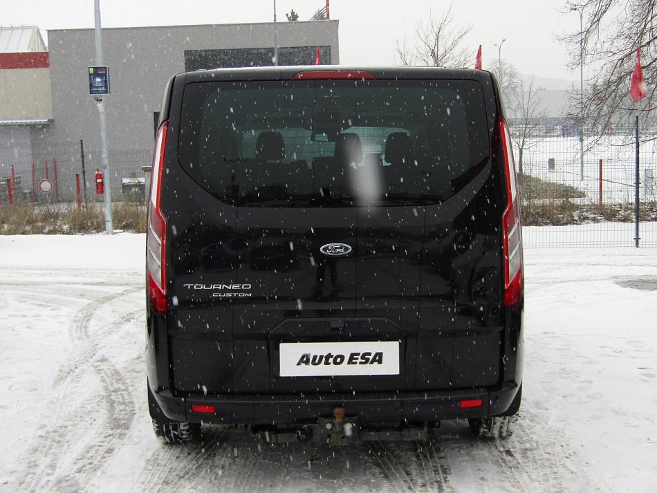 Ford Tourneo Custom 2.0TDCi Limited L2 9míst