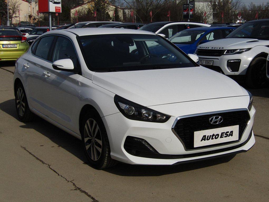 Hyundai I30 1.6 CRDi Trikolor Fastback