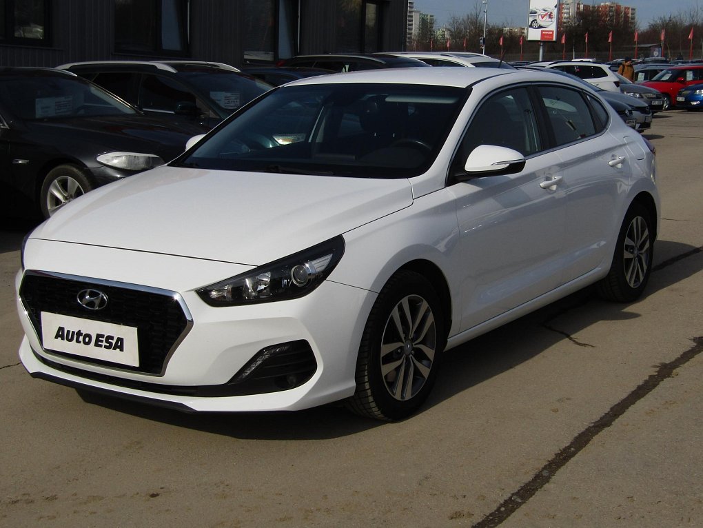 Hyundai I30 1.6 CRDi Trikolor Fastback