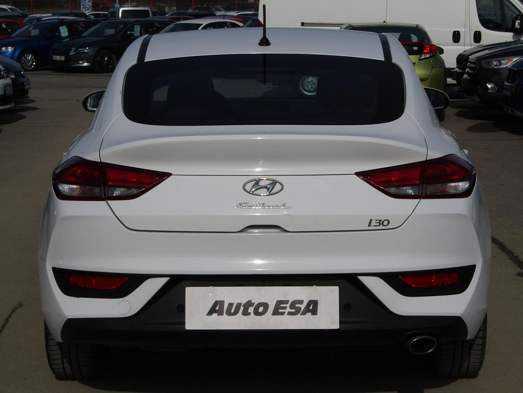 Hyundai I30 1.6 CRDi Trikolor Fastback