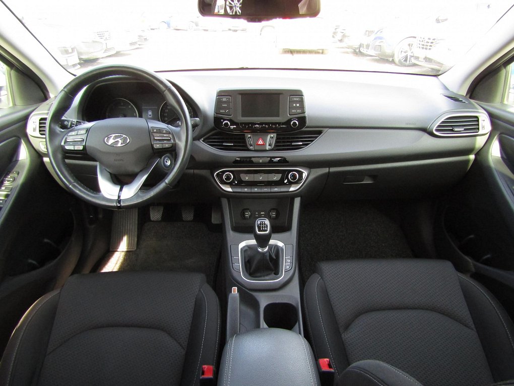 Hyundai I30 1.6 CRDi Trikolor Fastback