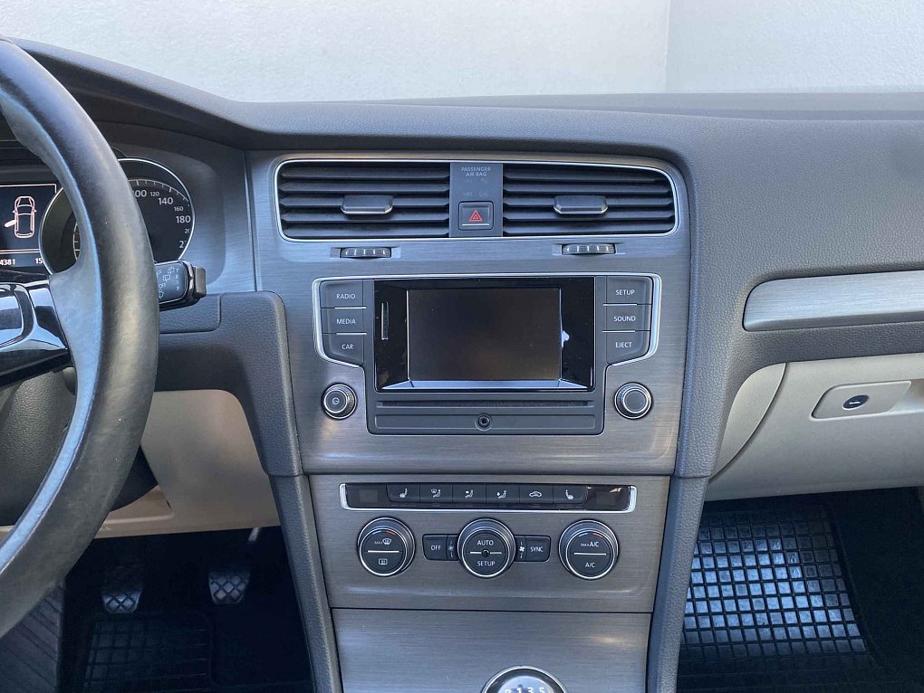 Volkswagen Golf 1.2TSi 