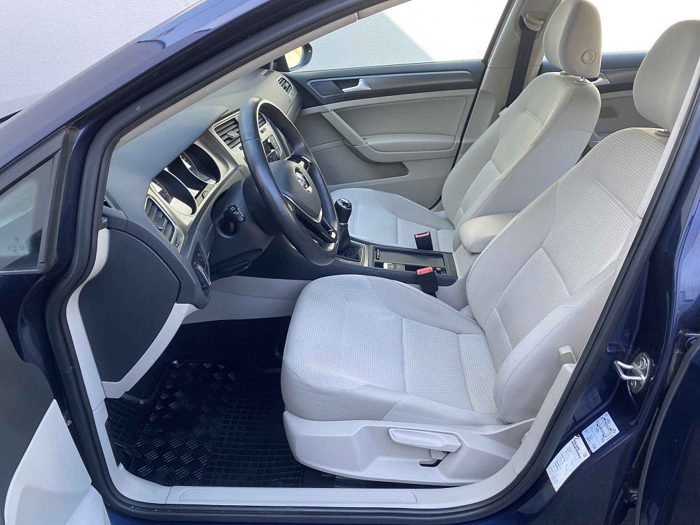 Volkswagen Golf 1.2TSi 