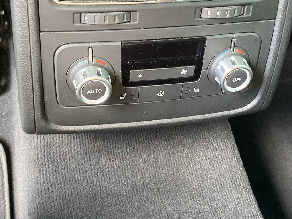 Volkswagen Touareg 3.0TDi  4x4