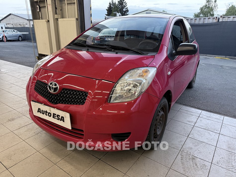 Toyota Yaris 1.0i 