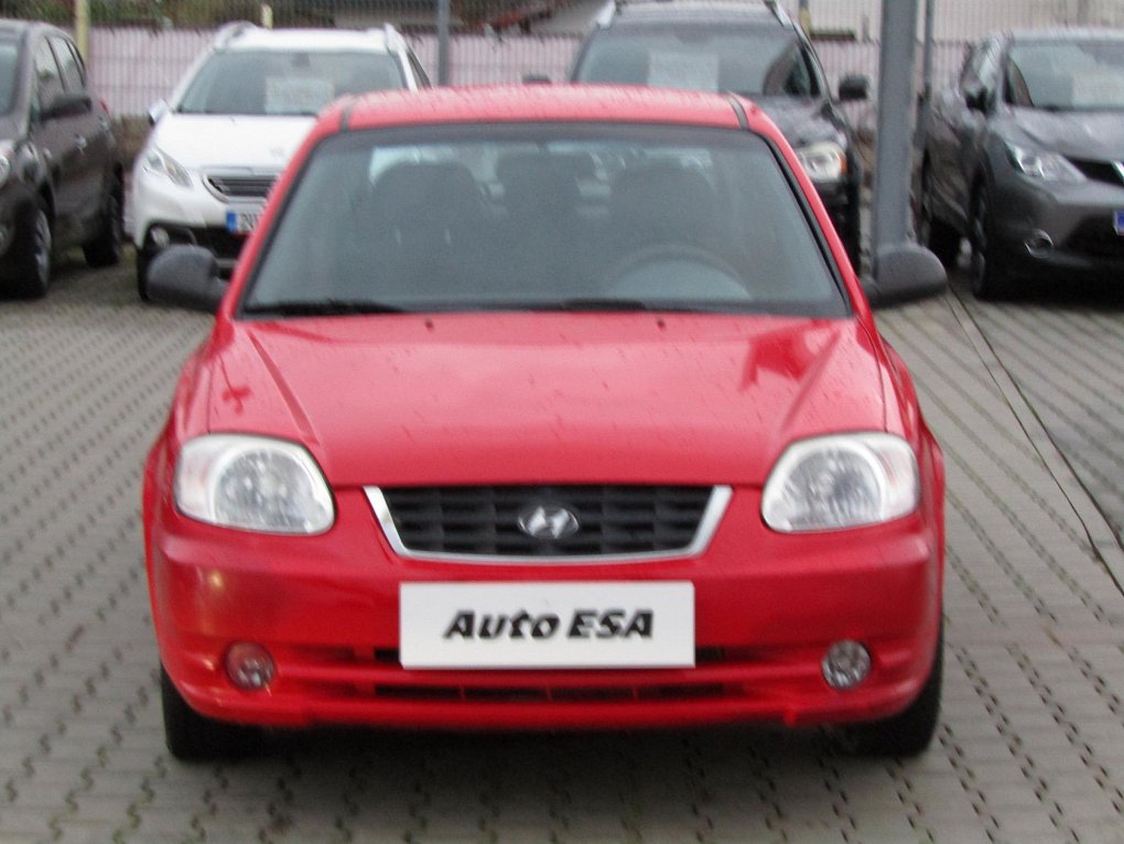 Hyundai Accent 1.4 i 