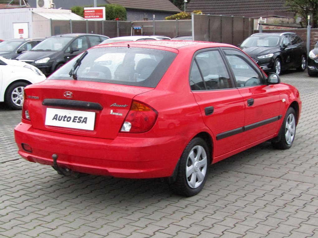 Hyundai Accent 1.4 i 