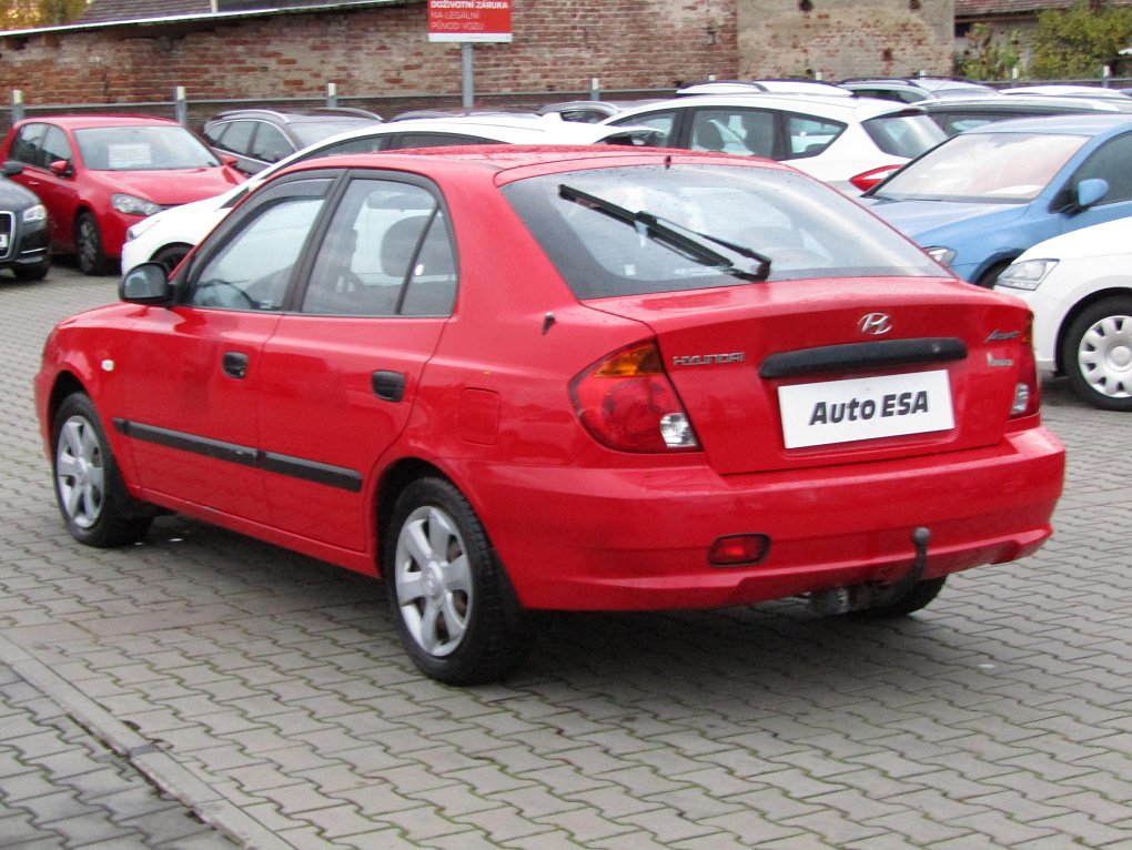 Hyundai Accent 1.4 i 