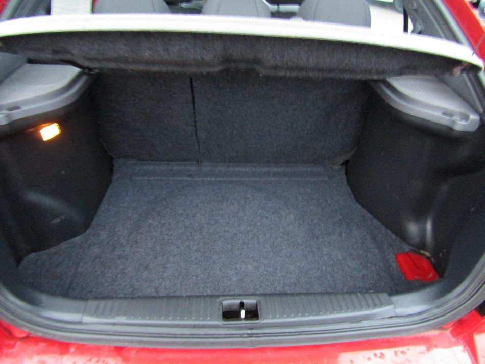 Hyundai Accent 1.4 i 