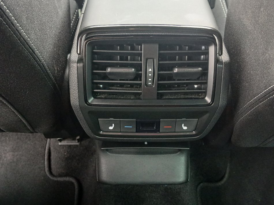 Škoda Karoq 1.5 TSi SportLine