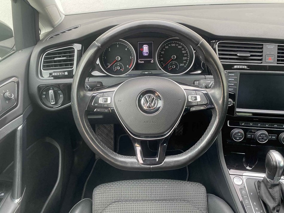 Volkswagen Golf 2.0 TDi Highline