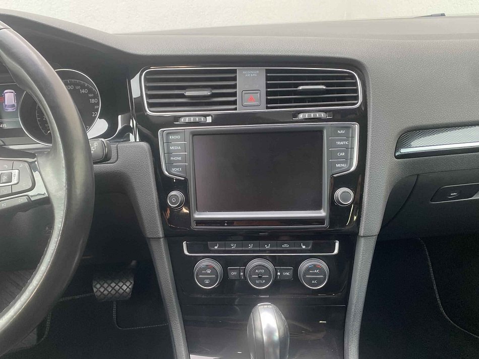 Volkswagen Golf 2.0 TDi Highline