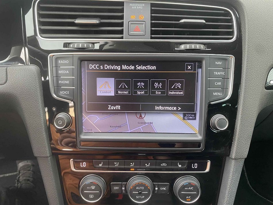Volkswagen Golf 2.0 TDi Highline