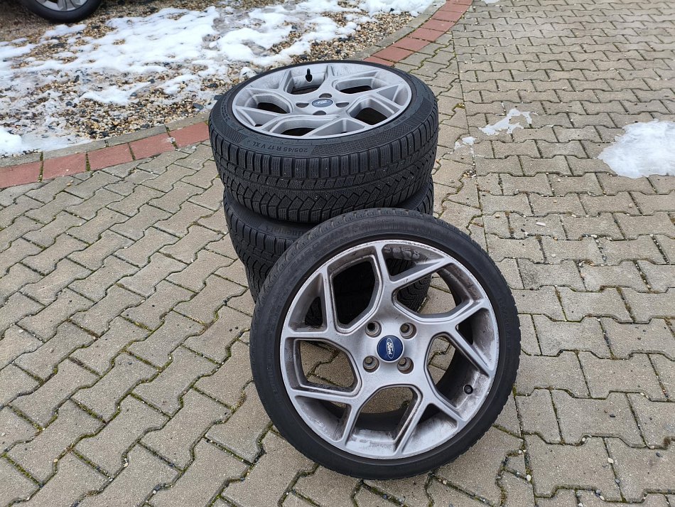 Ford Fiesta 1.5 EB ST