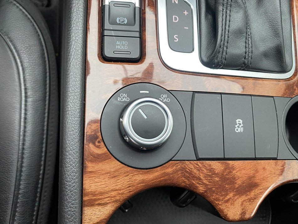 Volkswagen Touareg 4.2 TDi V8  4x4