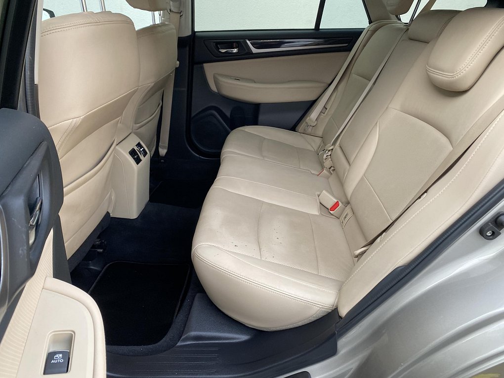 Subaru Outback 2.5i  4x4