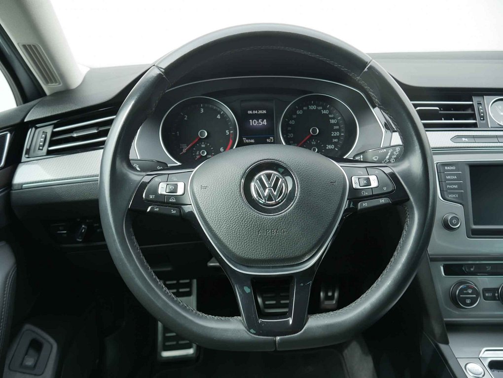 Volkswagen Passat 2.0TDi 