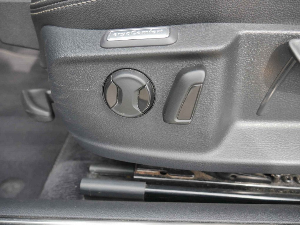 Volkswagen Passat 2.0TDi 